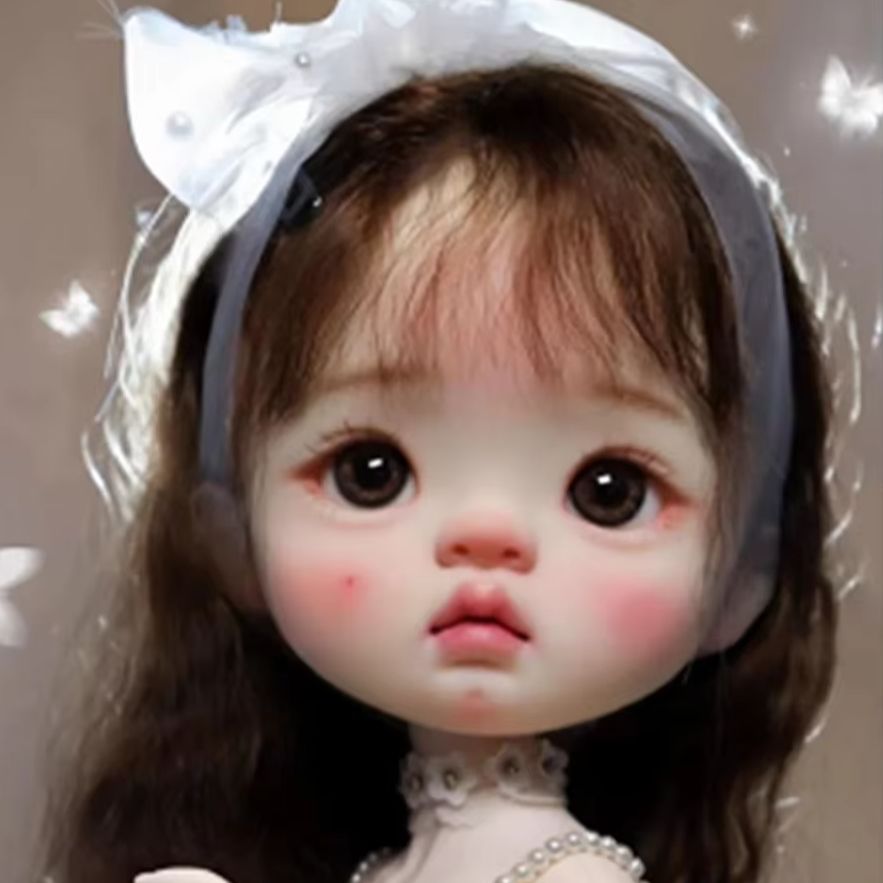 Beauty Makeup Girl - Amber Girl Head Resin Doll Part,