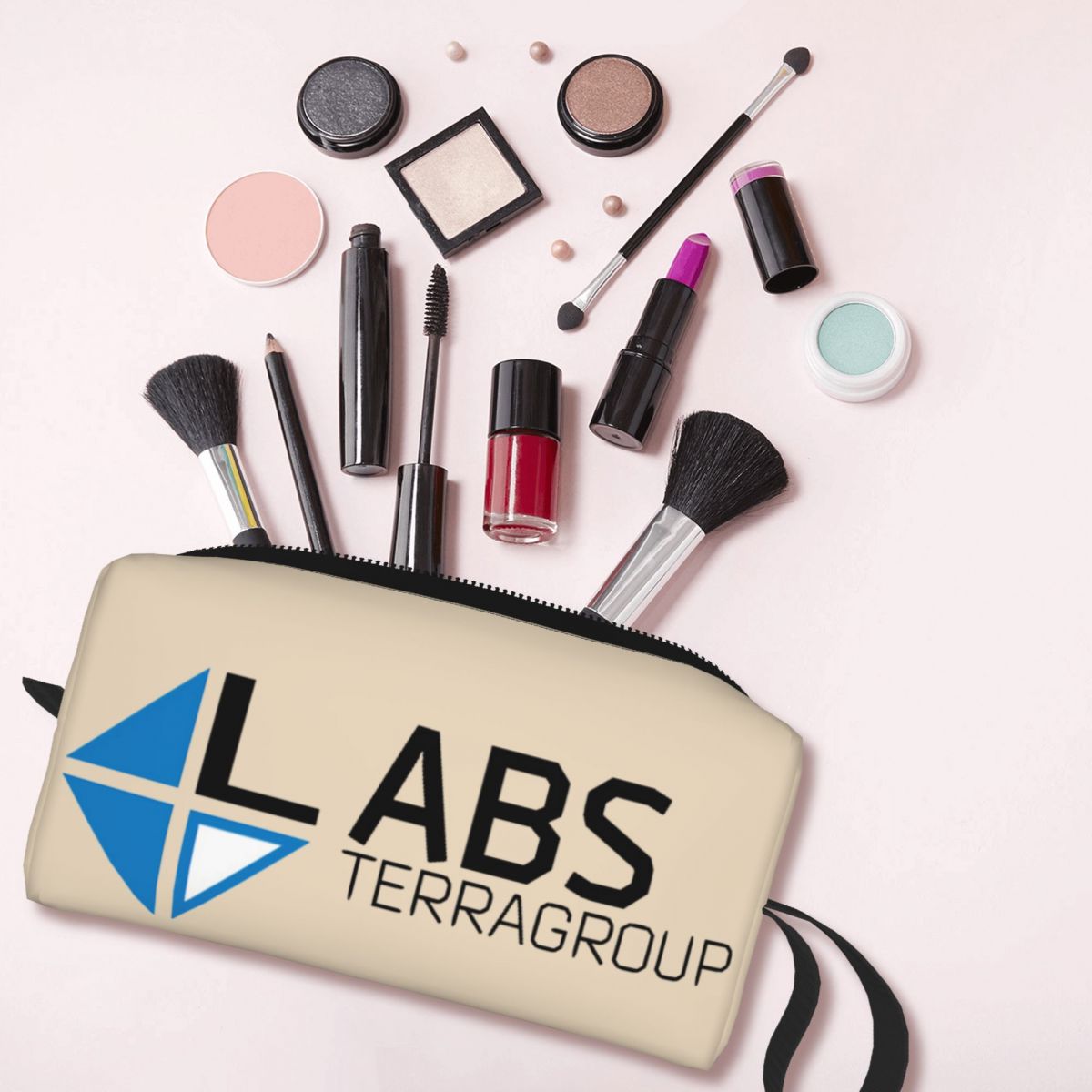 TerraGroup Labs Icon - Escape  - đánh giá và giá Beauty Lab Makeup