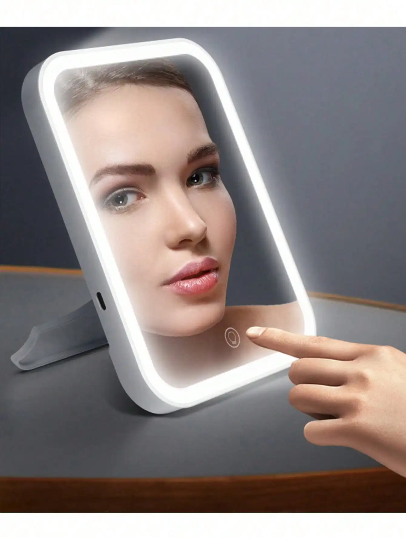 Light Up Your Beauty Routine:  - đánh giá và giá Your Beauty Makeup