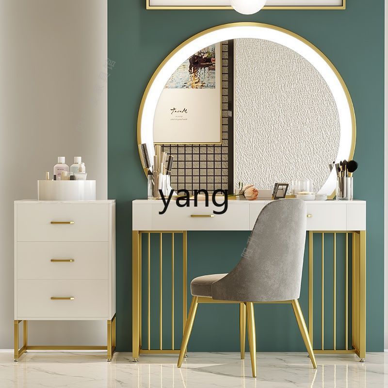 LMM light luxury marble beauty - đánh giá và giá Beauty Makeup Studio