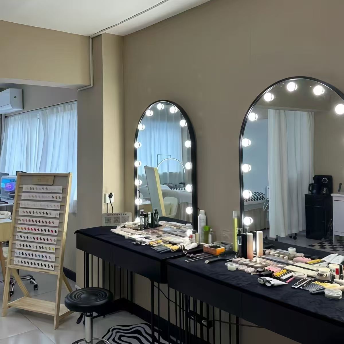 Nordic style shadow studio dre - đánh giá và giá Beauty Makeup Studio