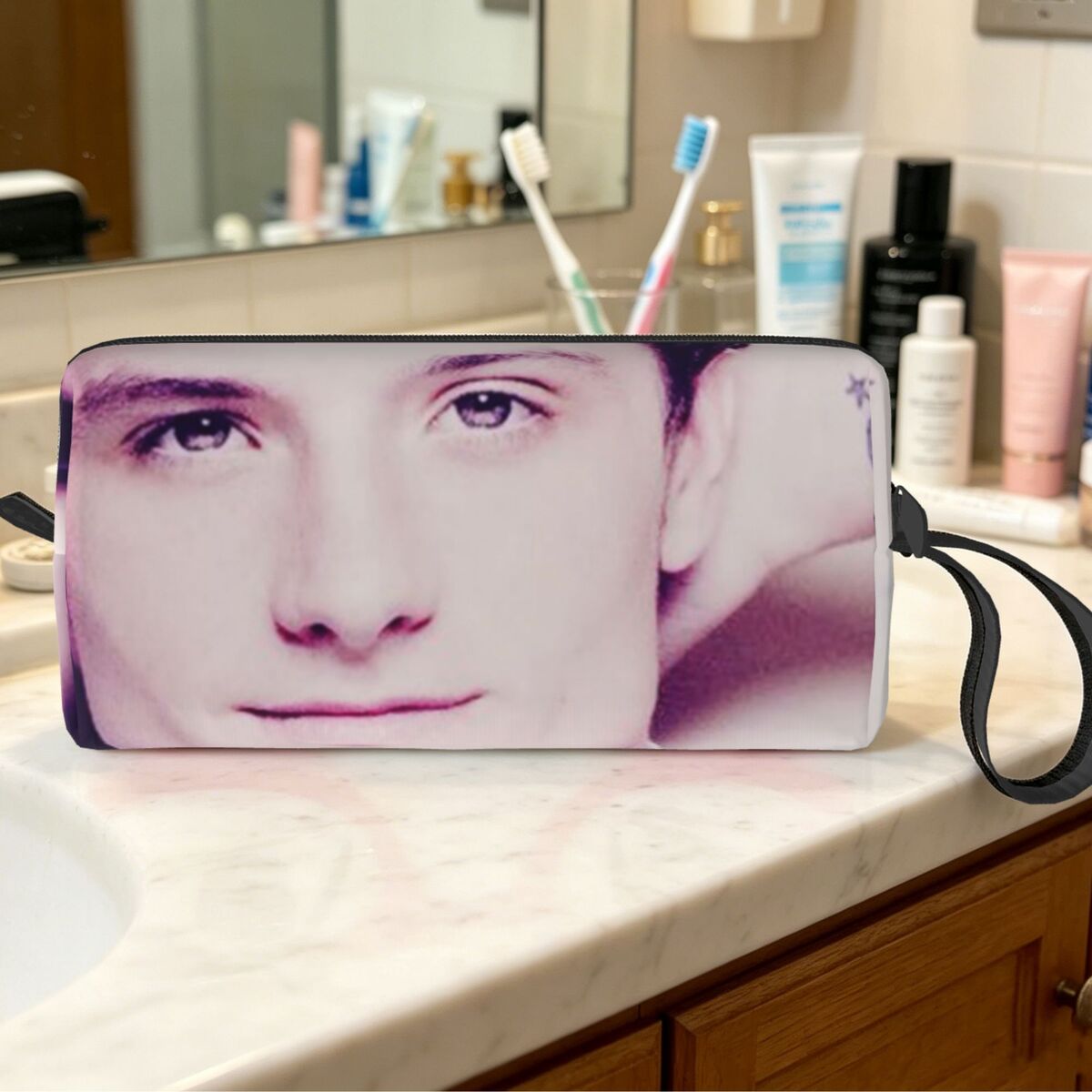 Josh Hutcherson Whistle Meme S - đánh giá và giá Beauty Makeup Songs